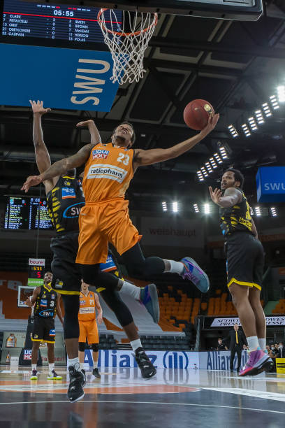 曼城凭借团 曼城凭借团